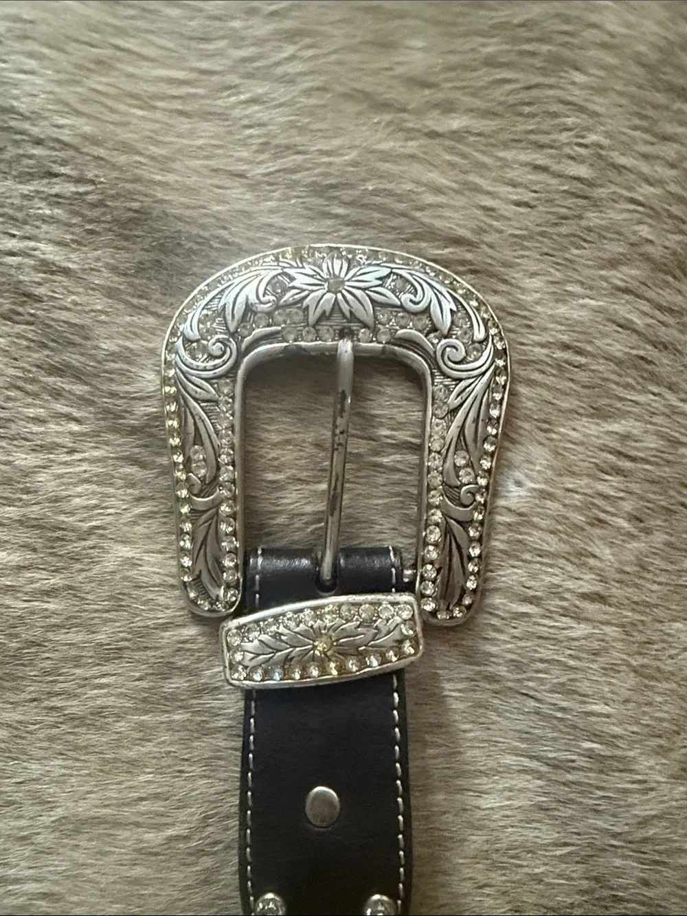 Studded Black Western Leather Belt with Silver Conchos in excellent condition